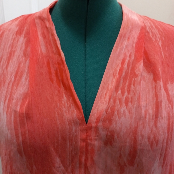 🌷Tahari Coral Tie-dye Top, - Picture 6 of 8